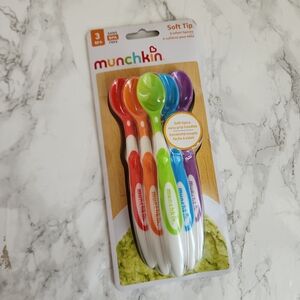 Munchkin baby spoons 3M+